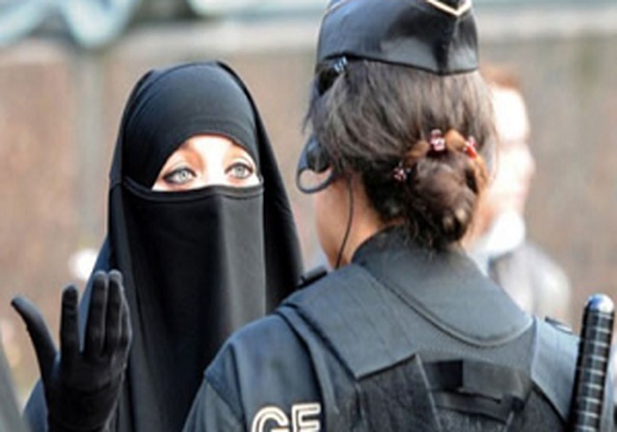 مردم سوئیس به ممنوعیت پوشیدن برقع و نقاب رای دادند!