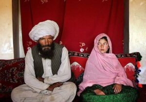 طی دوسال حاکمیت طالبان در افغانستان بیش از ۸۰ هزار دختر به اجبار زیر بار ازدواج‌ رفته اند