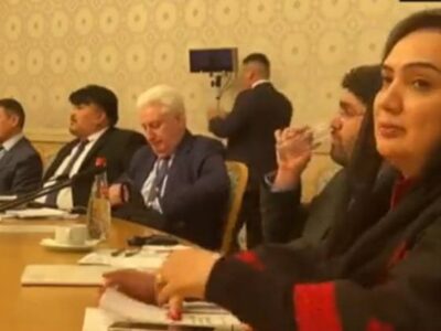 زنان در نشست مسکو: «زنان افغانستان در برابر آپارتاید جنسیتی و جنایت علیه بشریت مبارزه می‌کنند»