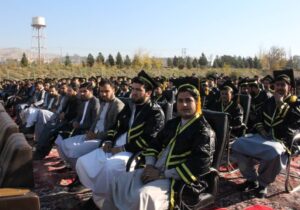 برگزاری جشن فراغت صدها دانش‌جوی پسر بدون حضور دختران دانش‌جو در دانشگاه هرات