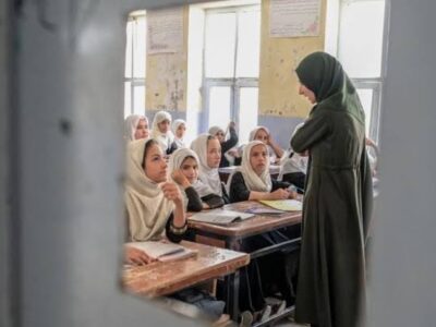 تأثیر بیکاری بر وضعیت روحی آموزگاران زن در مکاتب خصوصی دخترانه در افغانستان