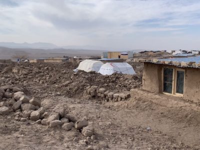سردی زمستان، بی‌سرپناهی و وضعیت دشوار آسیب دیده گان زمین‌لرزه‌ها در هرات